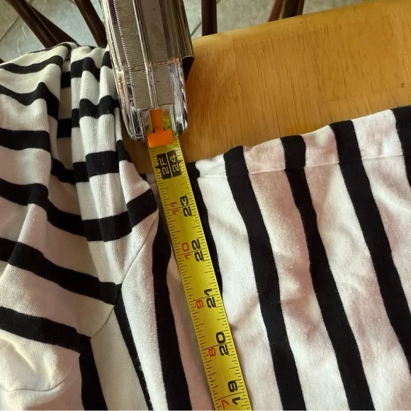 Karl Lagerfeld White Tee Black Stripes Logo Pink Sparkle Signature 100% Cotton - Picture 7 of 10